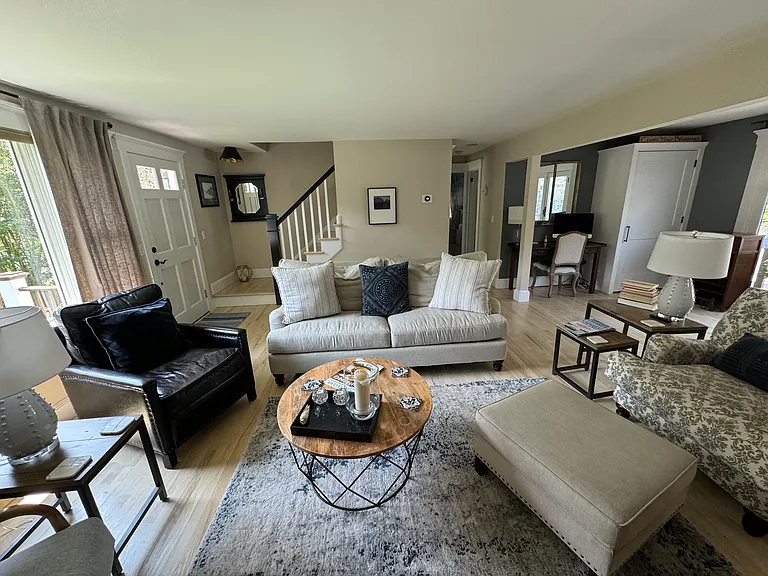 61 Long Beach Ln — Photo 8