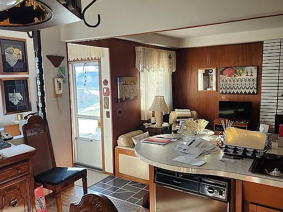 5th image of 12379 Marla Dr