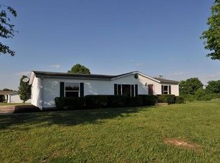 200 Derby Dr, Crittenden, KY 41030