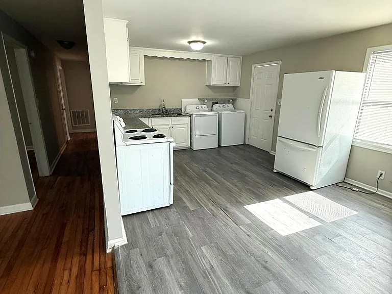 437 Wildwood Ave — Photo 5