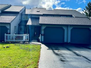 359 Summerhaven Dr N, East Syracuse, NY 13057