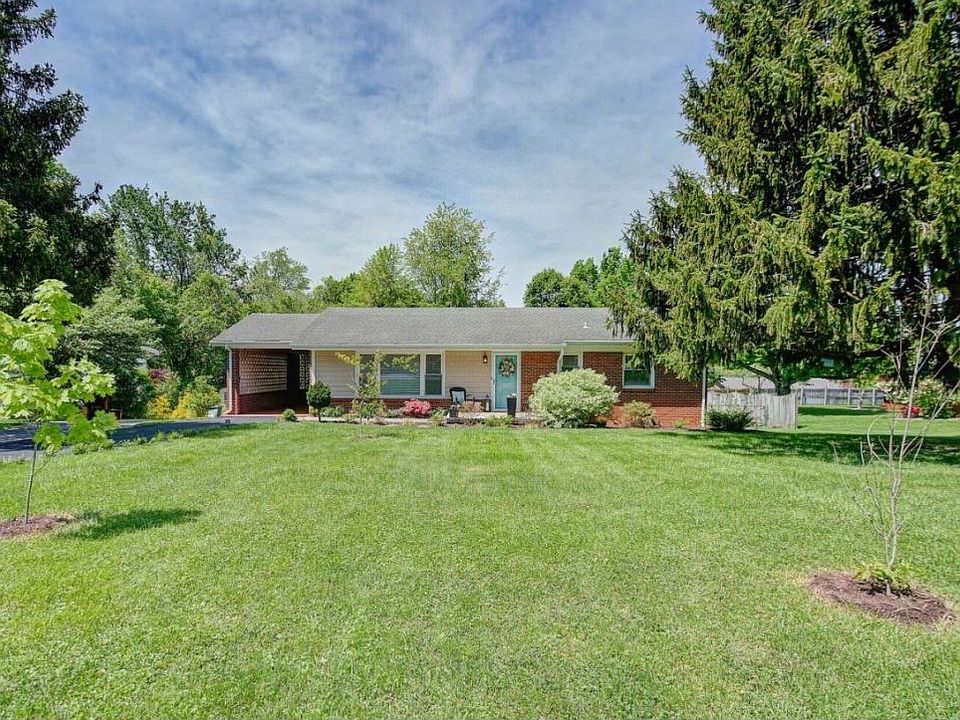 1st image of 1310 Lynnwood Dr