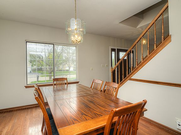 4th image of 503 Yardley Dr