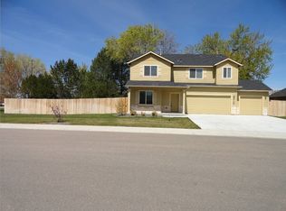 3106 E Red Sunset Maple Dr, Nampa, ID 83687