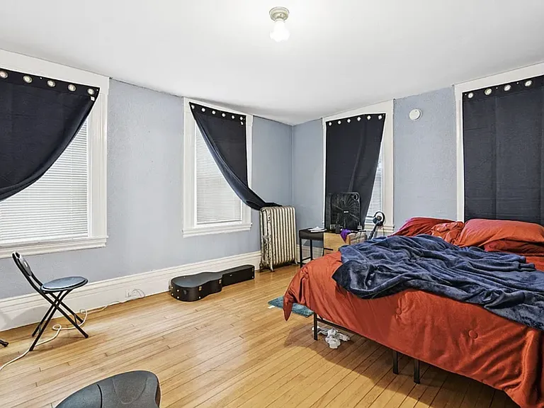 82 Winter St #1 — Photo 8