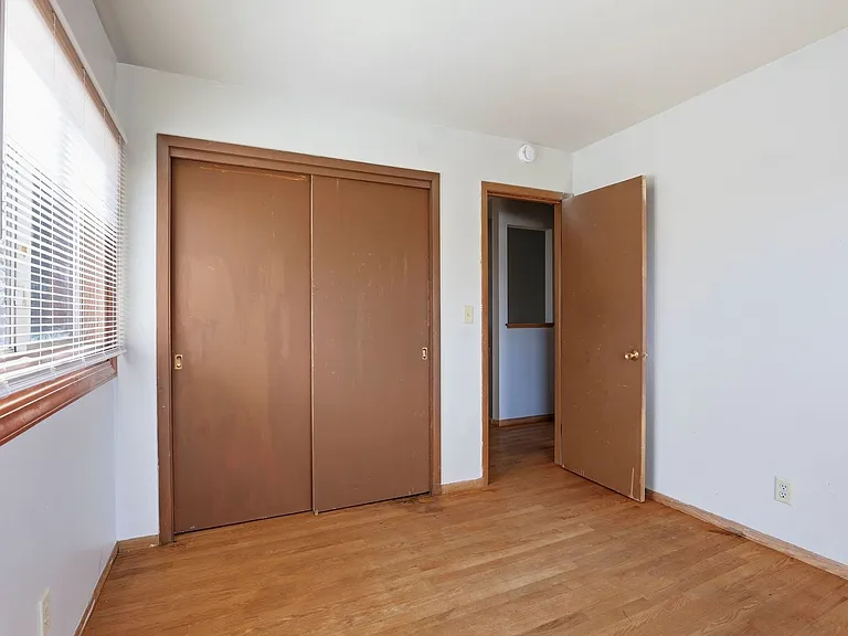 846 Greenwood Ct — Photo 15