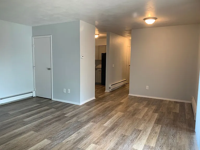 1505 N Plum St — Photo 4