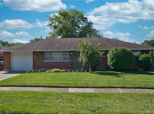 2190 Burnside Dr, Dayton, OH 45439