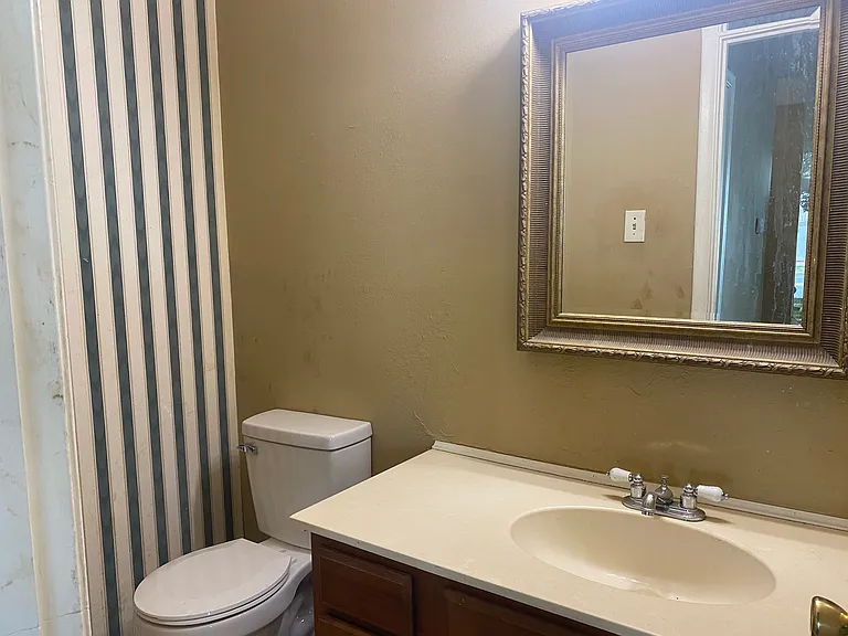 1710 N Travis St #1710 — Photo 7