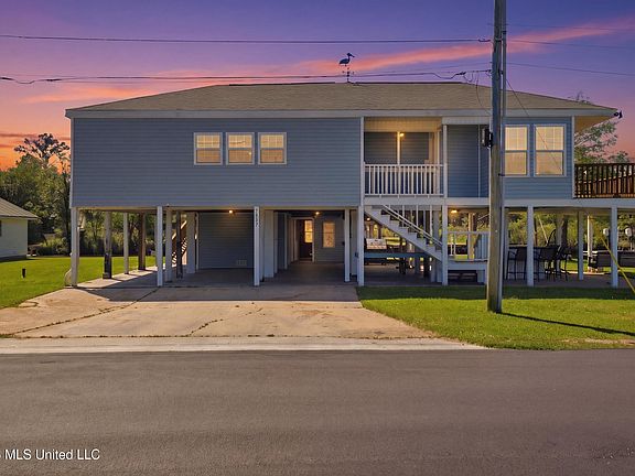 4th image of 5057 Elbrus St