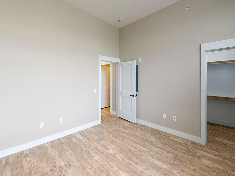 Element 30 Apartments — Photo 37