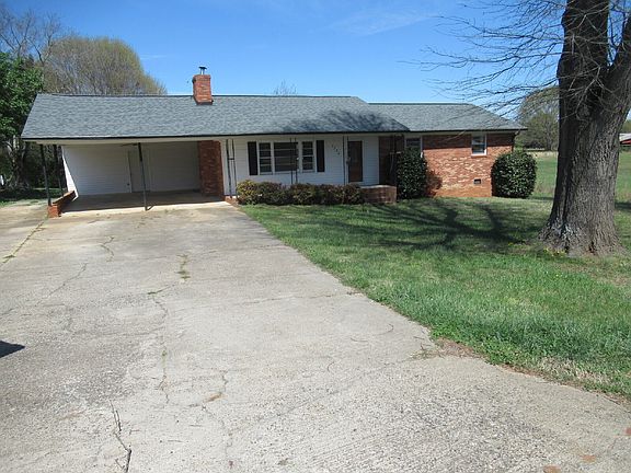 2nd image of 1330 Davis Rd