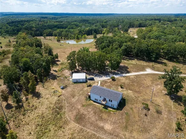 25200 Raleigh Rd, Waynesville, MO 65583