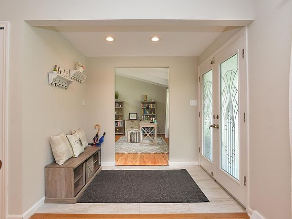 5th image of 11943 Emerald Green Dr