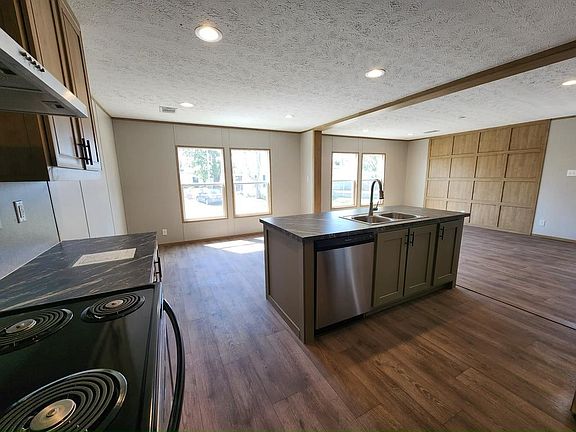 3rd image of 12 Eland Dr #12