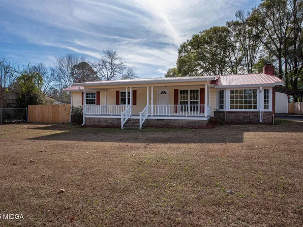 9 Friar Tuck Rd, Reynolds, GA 31076