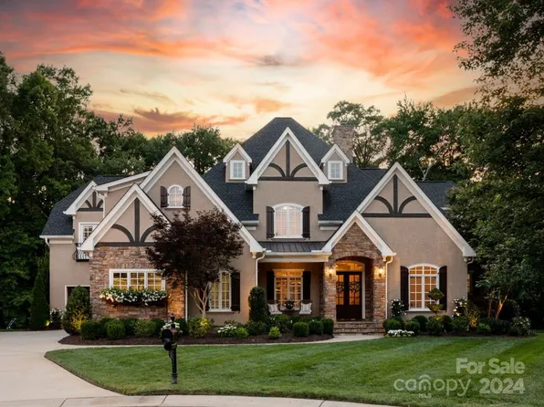 1112 Mapesbury Ln, Waxhaw, NC 28173