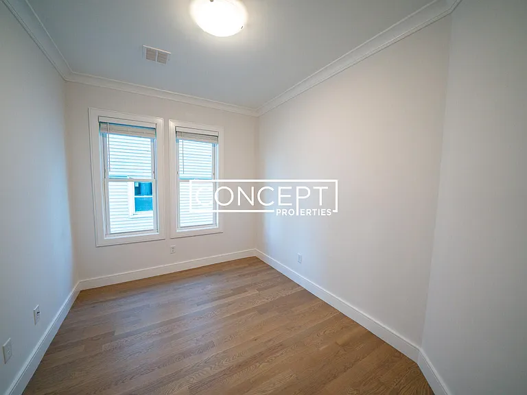 37 Calumet St #2 — Photo 15