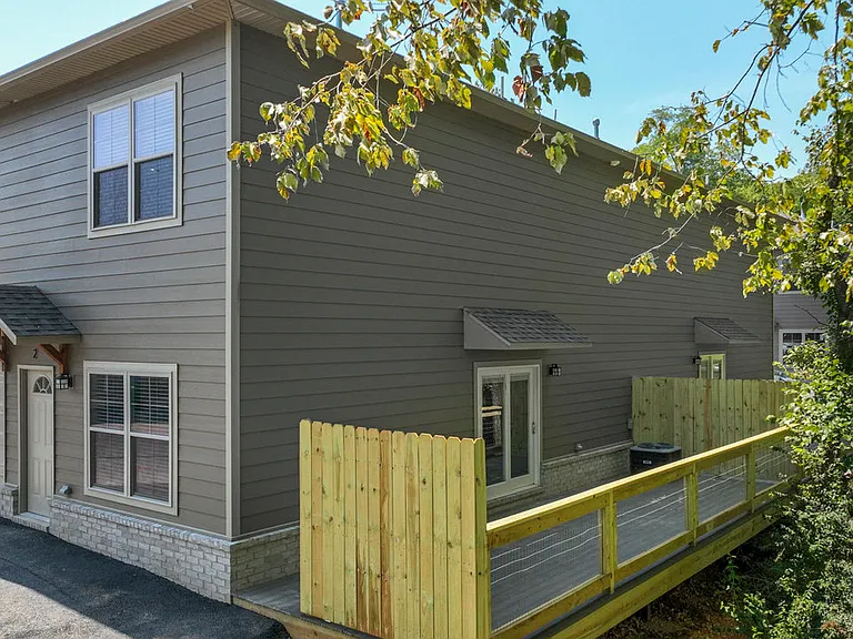 357 N Nature Ln — Photo 2