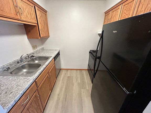 2nd image of 992 3rd St #111