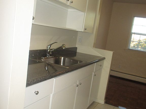 3rd image of 18 Hasbrouck Dr APT G