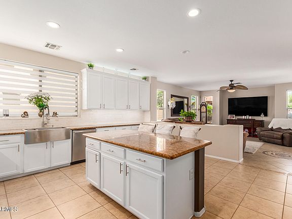 5th image of 14088 W POINSETTIA Drive