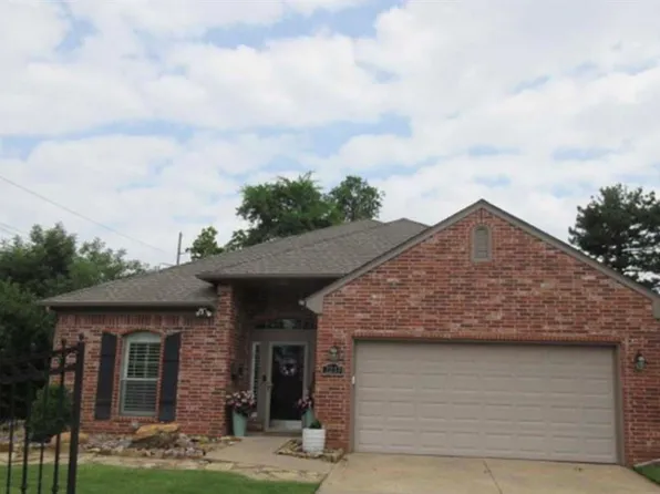 2237 NW 44th Ct, Oklahoma City, OK 73112