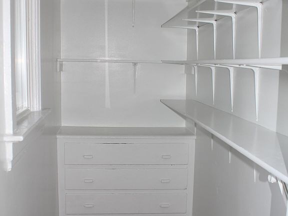 3rd image of 3574 W McLean Ave