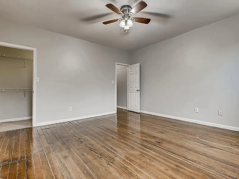 927 S Hanover St — Photo 14