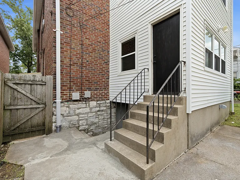 5055 Lindenwood Ave #1F — Photo 30