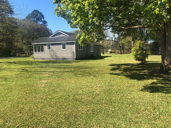 Side facing Cleveland Rd. 