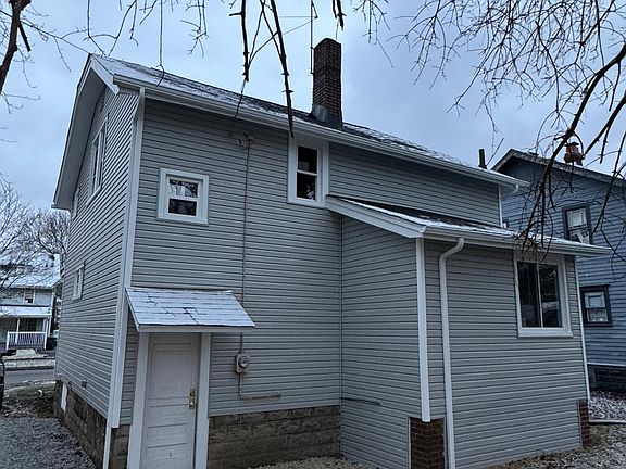 2nd image of 606 Storer Ave
