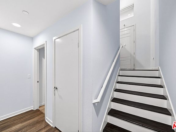3rd image of 676 Colorado Cir