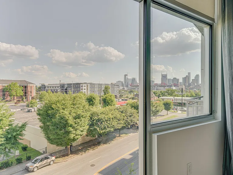 2115 Yeaman Pl #432 — Photo 48