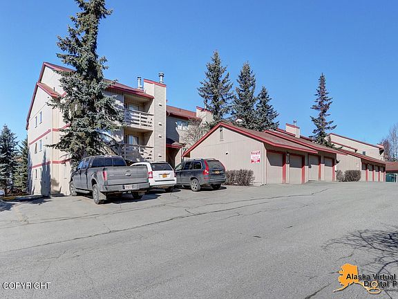 2nd image of 2440 Sentry Dr #205