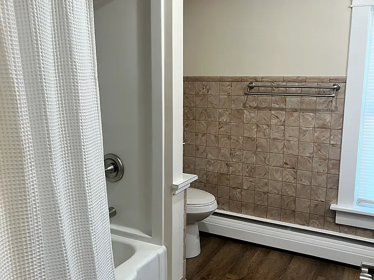 2nd floor bathroom