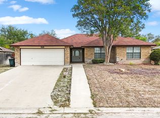 111 Alambre Dr, Del Rio, TX 78840