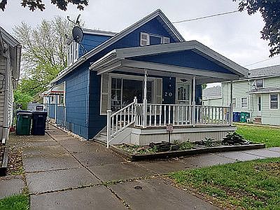 1st image of 20 Glor St