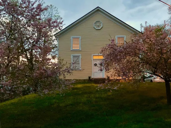 40221 Main St, Waterford, VA 20197