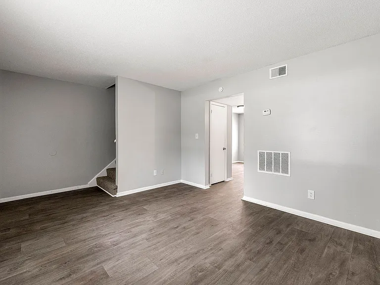 Northgate Townhomes — Photo 9