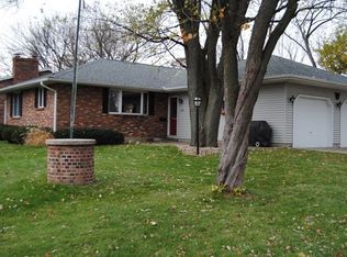 519 1st Ave, Fulton, IL 61252