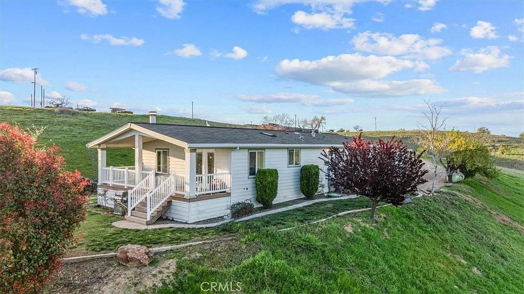 361 Knob Hill Ave photo 1