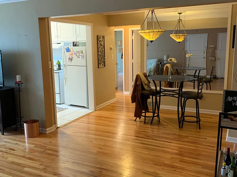 25943 Woodward Ave #101 — Photo 2