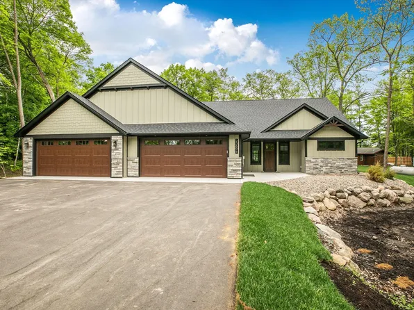 23696 Warren Ln, Deerwood, MN 56444