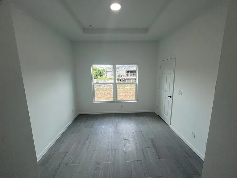 751 Crystal Ave S — Photo 15