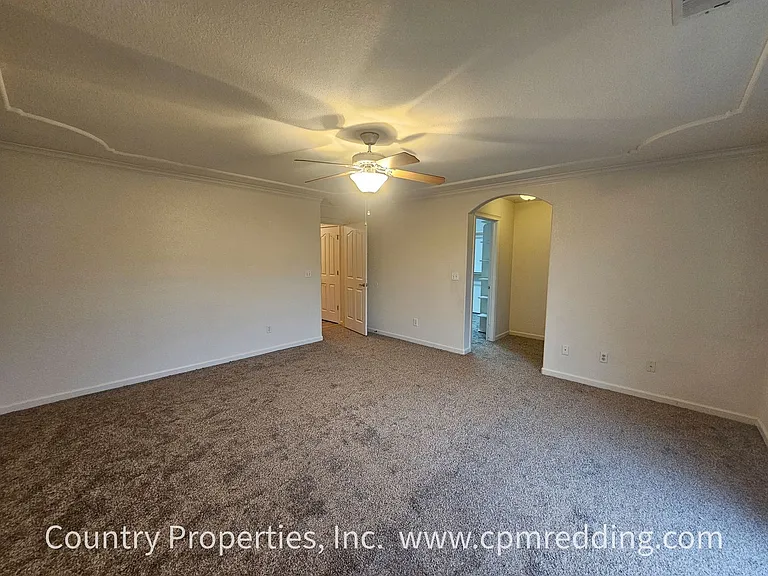 3875 Meadow Oak Way — Photo 15