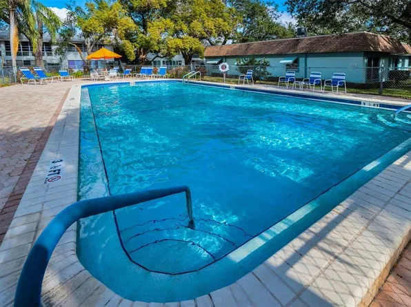 200 Glennes Ln APT 201, Dunedin, FL 34698