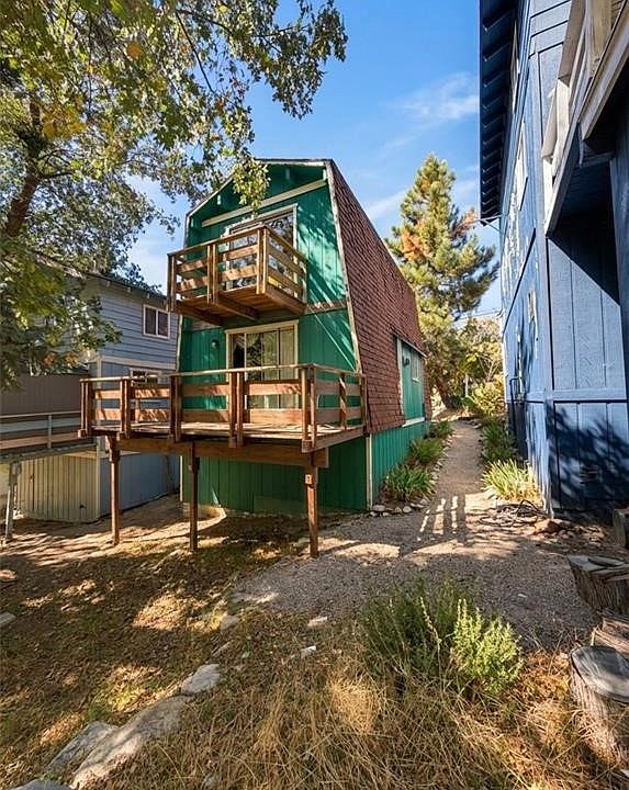 1st image of 33415 Cedar Dr