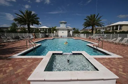 335 E Thatch Palm Cir #105 — Photo 15