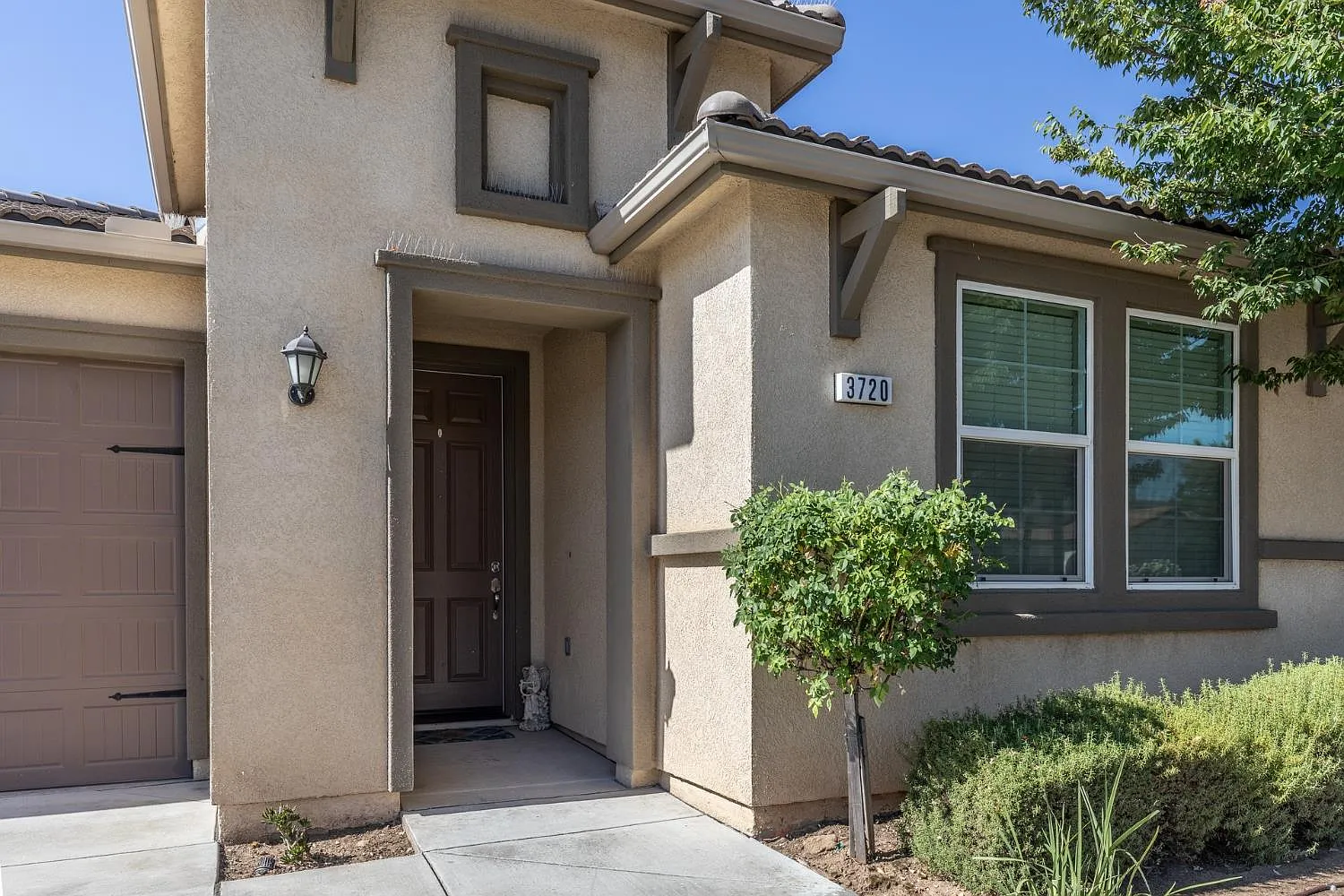 4 bed, 2013 sqft, $2,795 — Photo 3